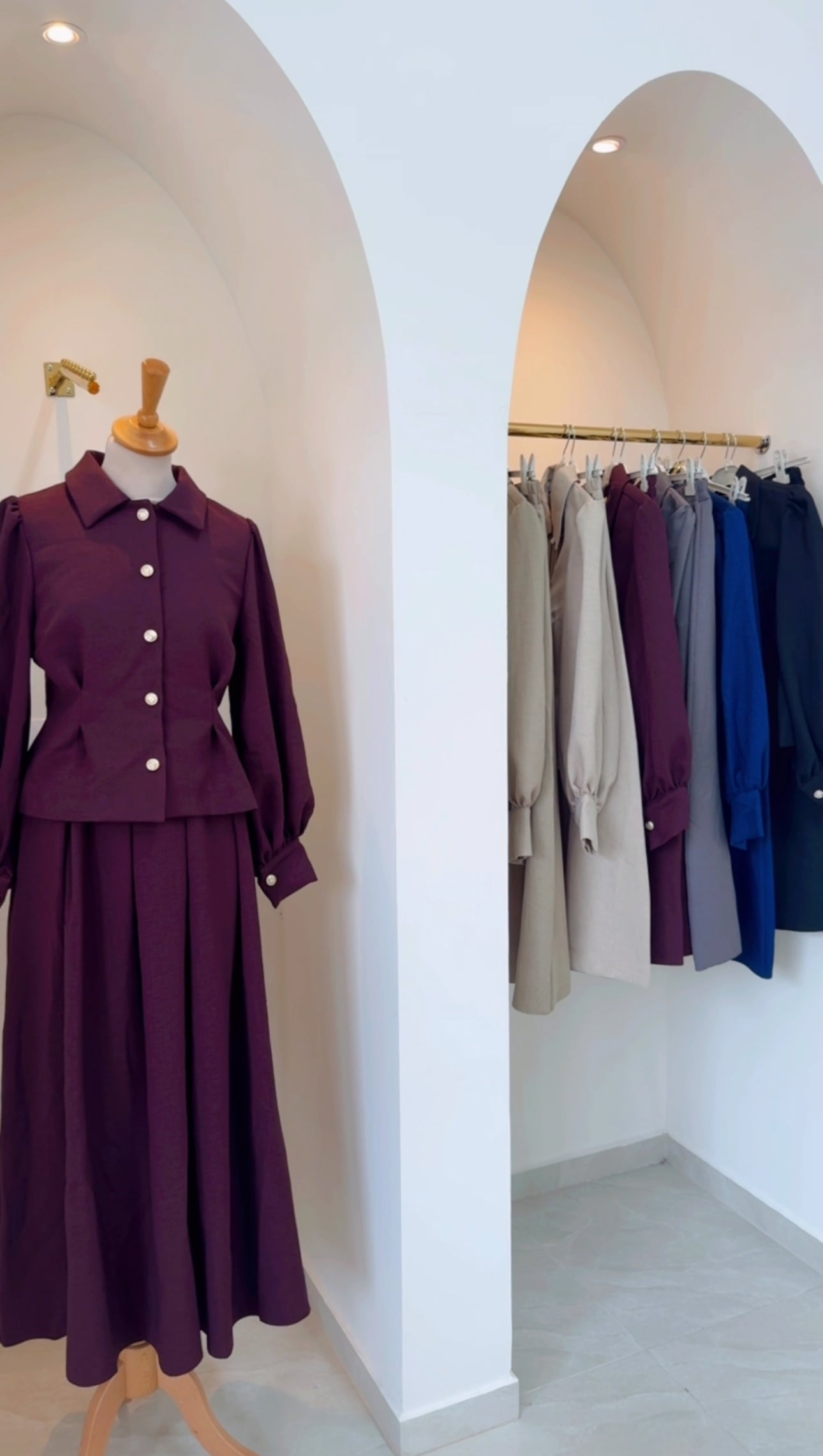 طقم قميص وتنورة - مناسب حتى طول 158 سم